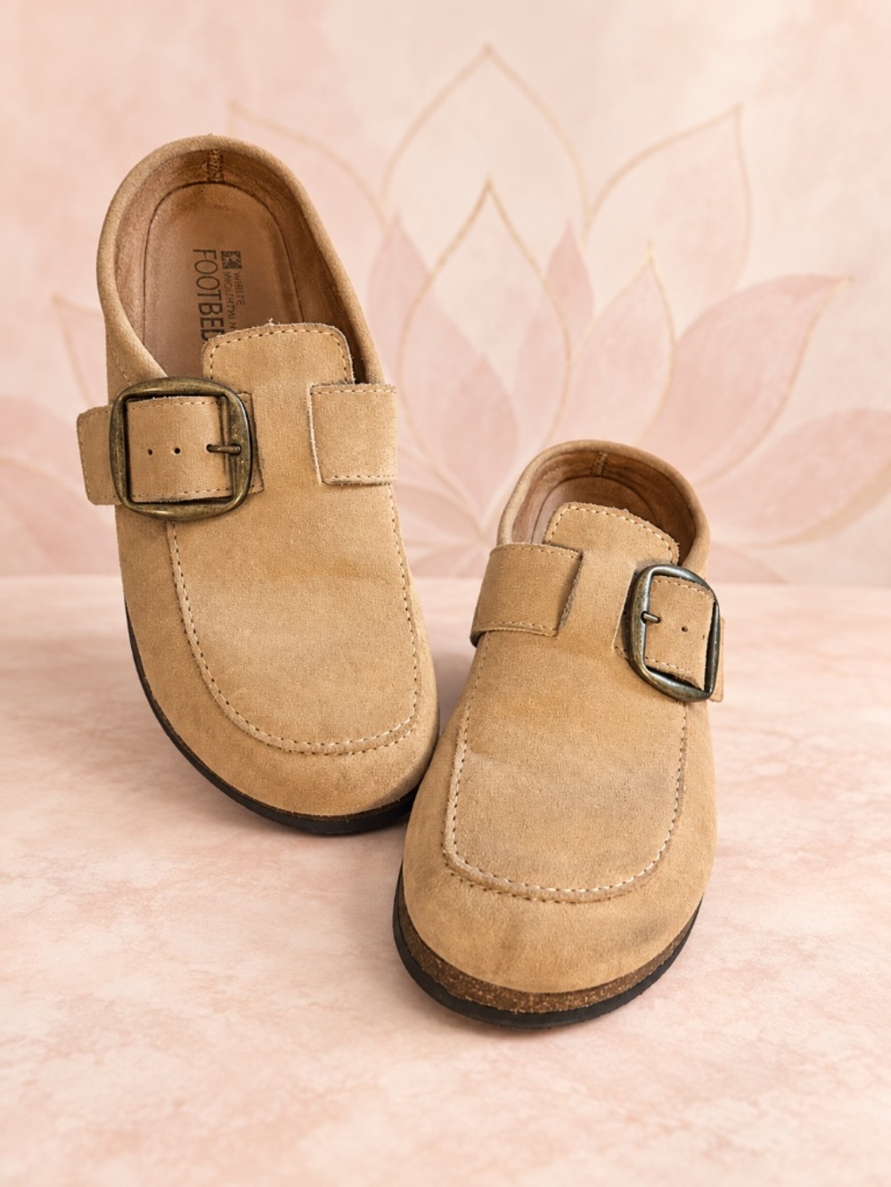 White Mountain Genuine Leather Suede Mules Size 10